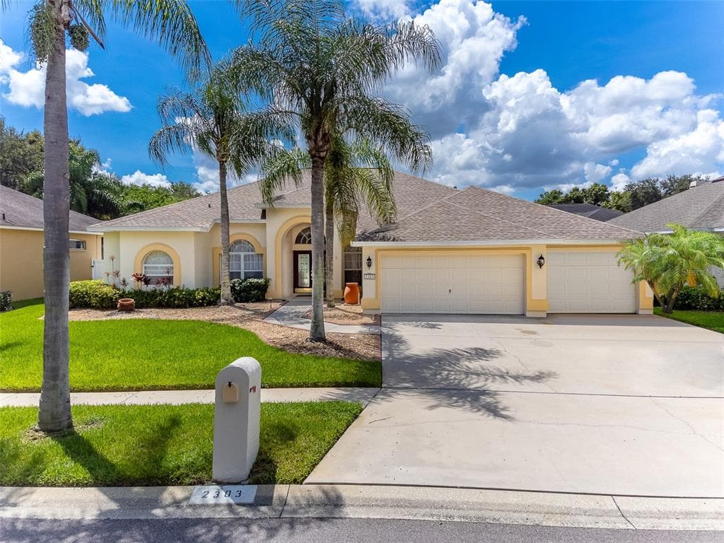 2303 DELAMERE COURT VALRICO, FL 33596