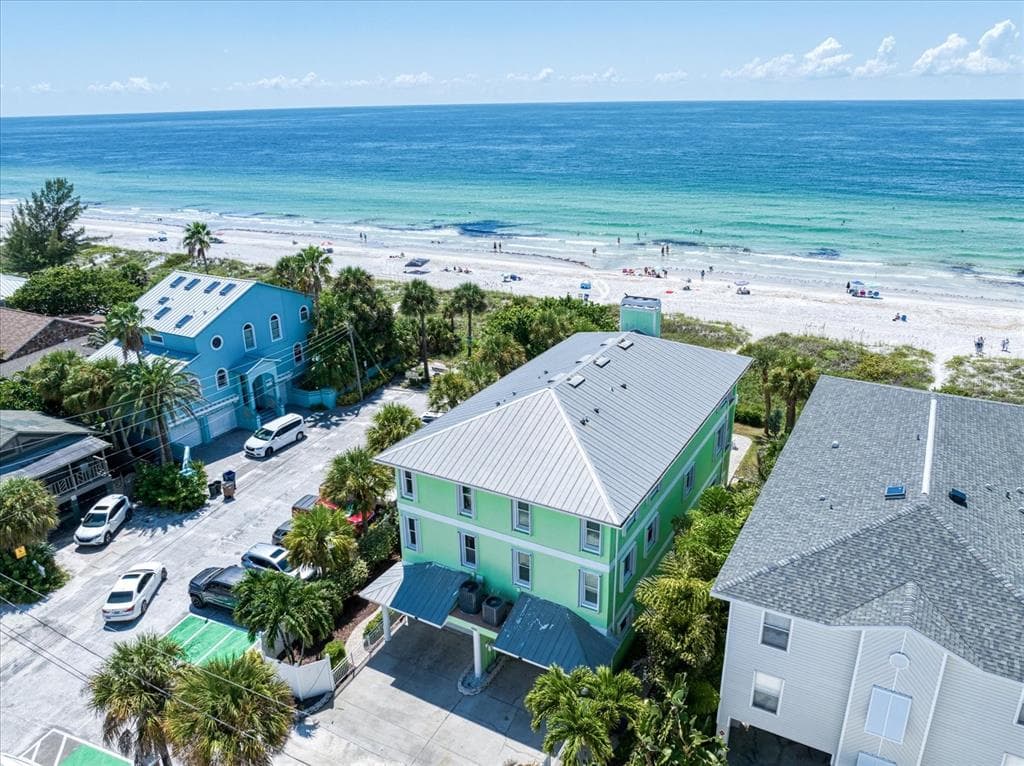 800 BEACH TRAIL UNIT 102 INDIAN ROCKS BEACH, FL 33785