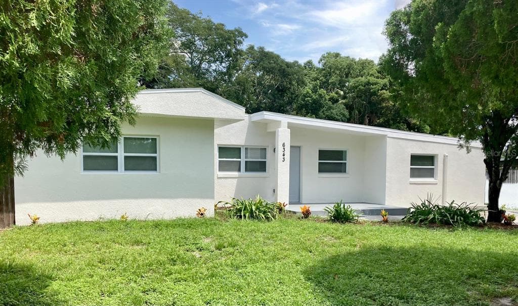 6343 BAMBOO DRIVE ORLANDO, FL 32807