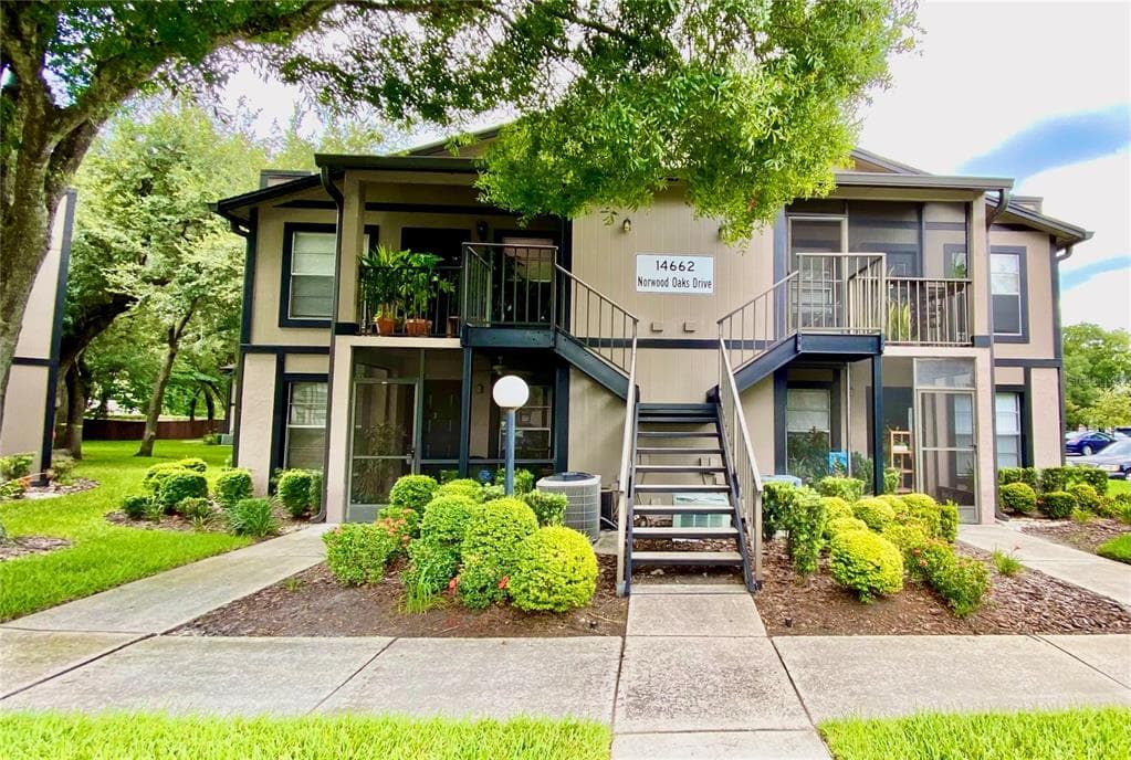 14662 NORWOOD OAKS DRIVE UNIT 204 TAMPA, FL 33613