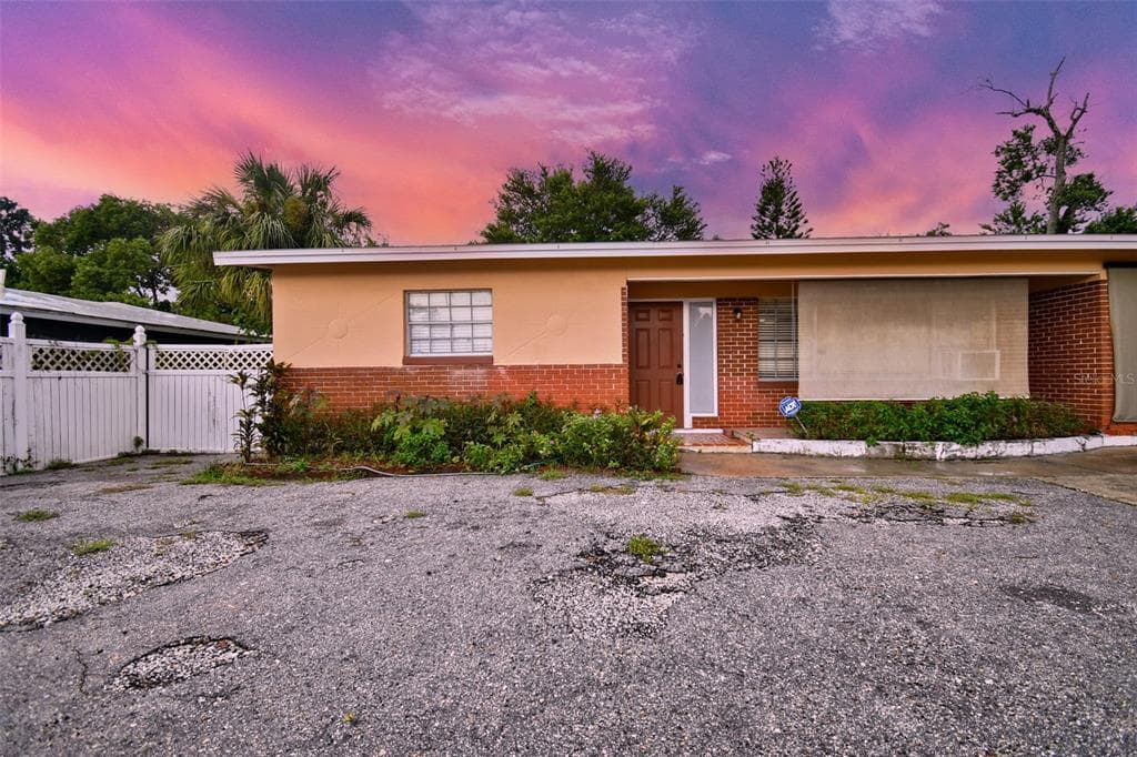 1209 N PARSONS AVENUE BRANDON, FL 33510