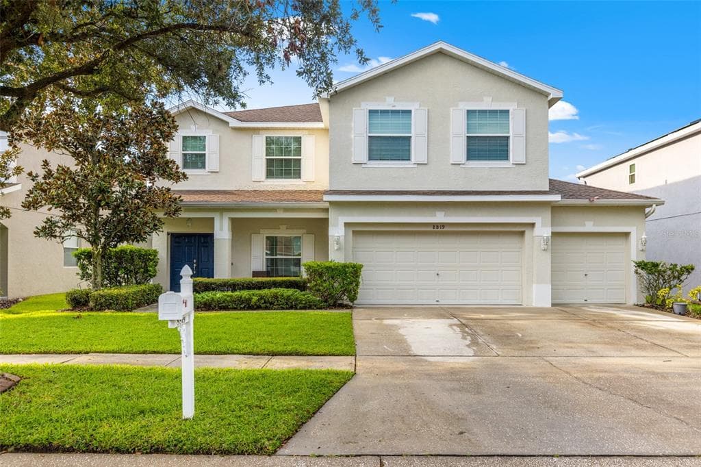 8819 N RIVER ROAD TAMPA, FL 33635