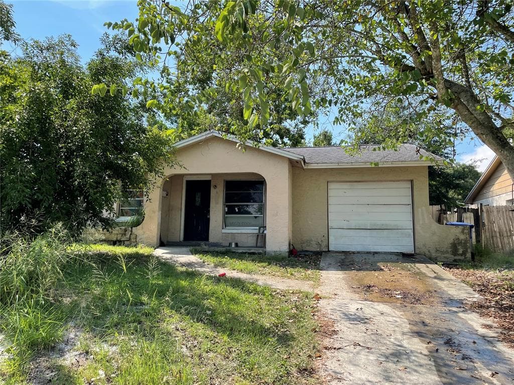 1215 RUSSELL DRIVE OCOEE, FL 34761