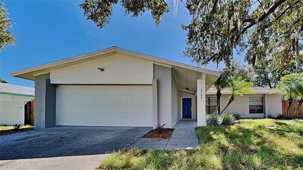 2709 BRYAN MANOR DRIVE BRANDON, FL 33511