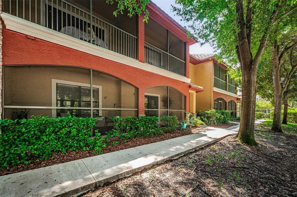 2250 PORTOFINO PLACE UNIT 23-231 PALM HARBOR, FL 34683