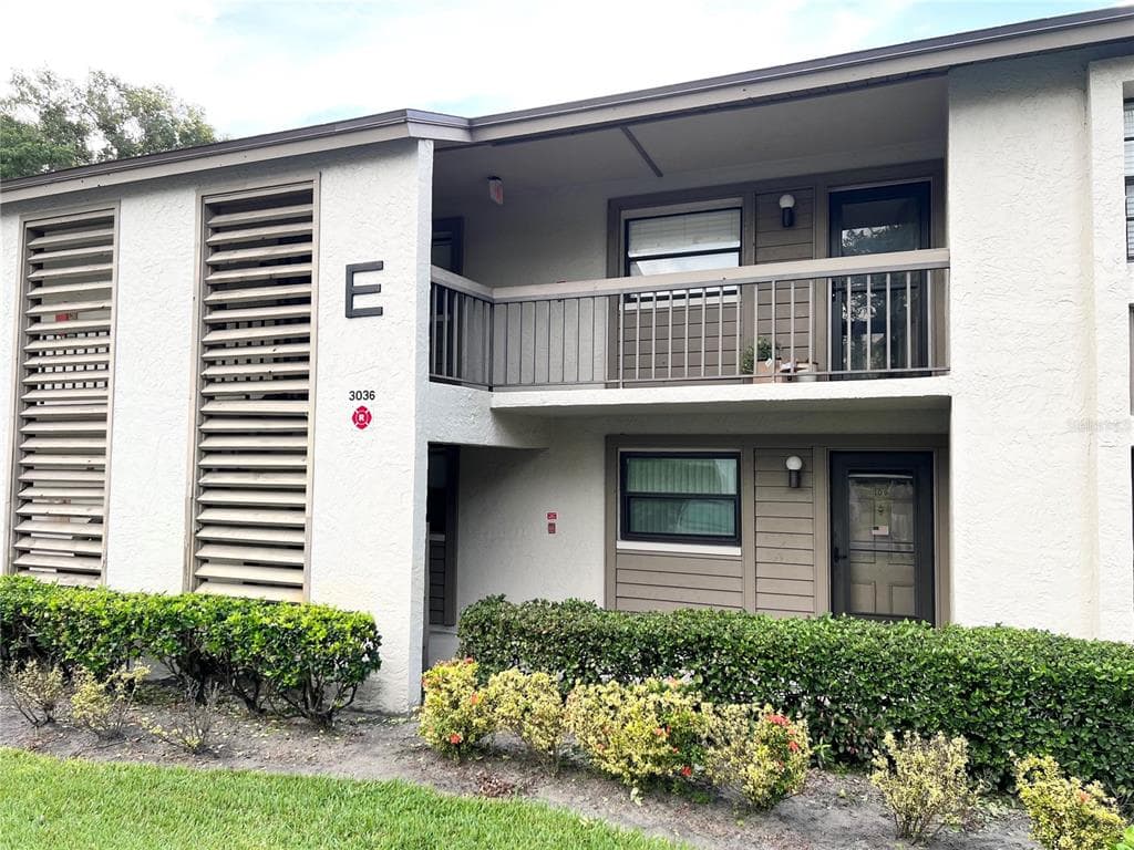 3036 EASTLAND BOULEVARD UNIT E208 CLEARWATER, FL 33761