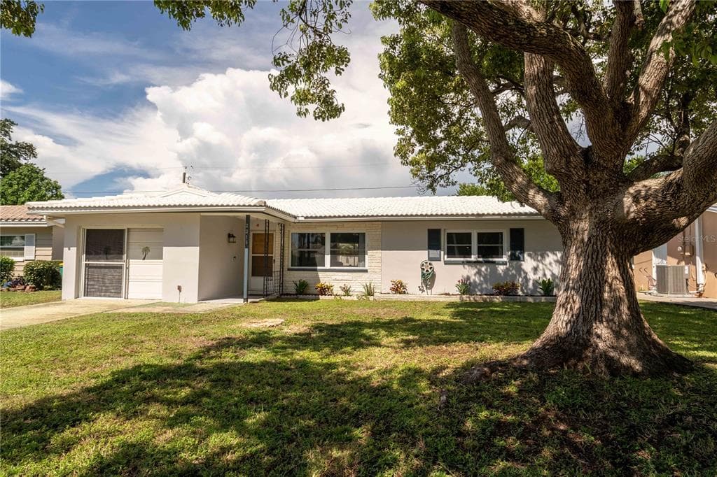 2316 FOREST DRIVE CLEARWATER, FL 33763