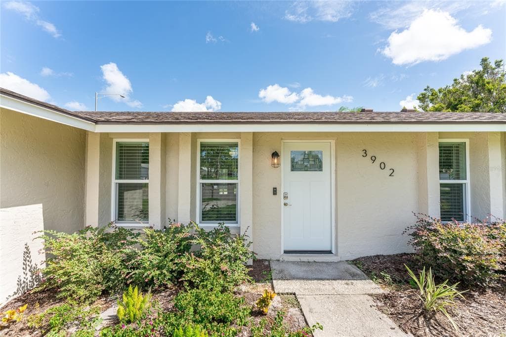 3902 COCHISE TERRACE SARASOTA, FL 34233