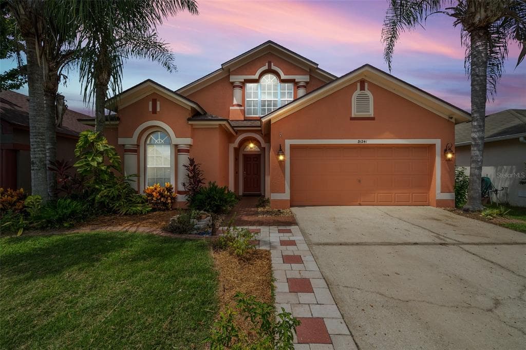 31241 KIRKSHIRE COURT WESLEY CHAPEL, FL 33543