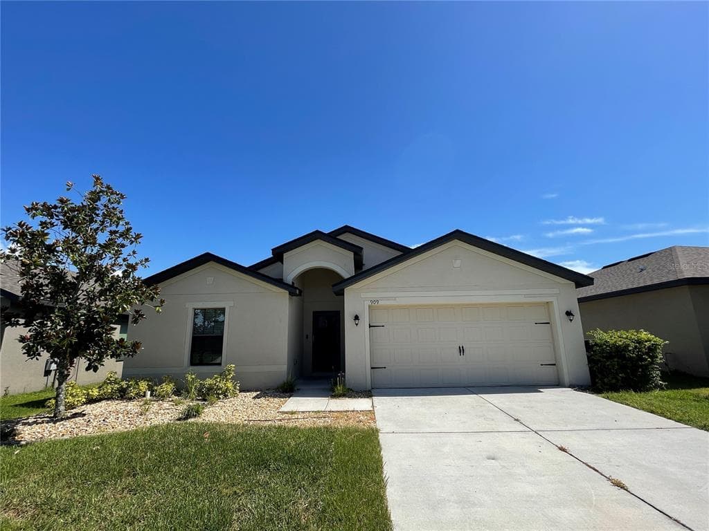 909 WYNNMERE WALK AVENUE RUSKIN, FL 33570