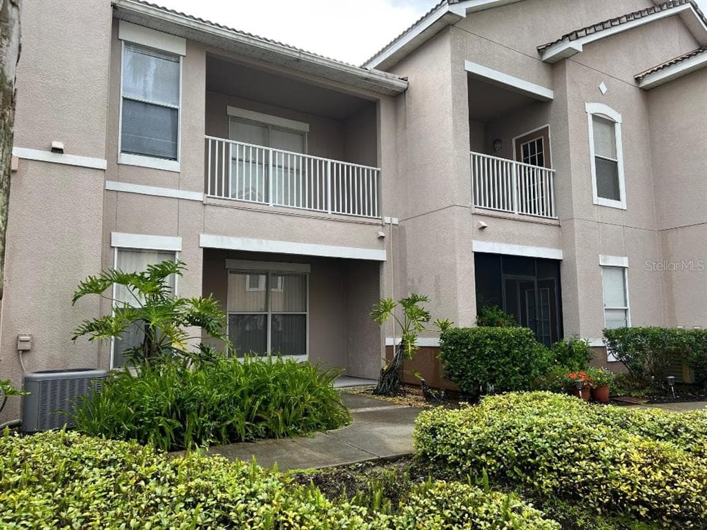 18080 VILLA CREEK DRIVE UNIT 18080 TAMPA, FL 33647