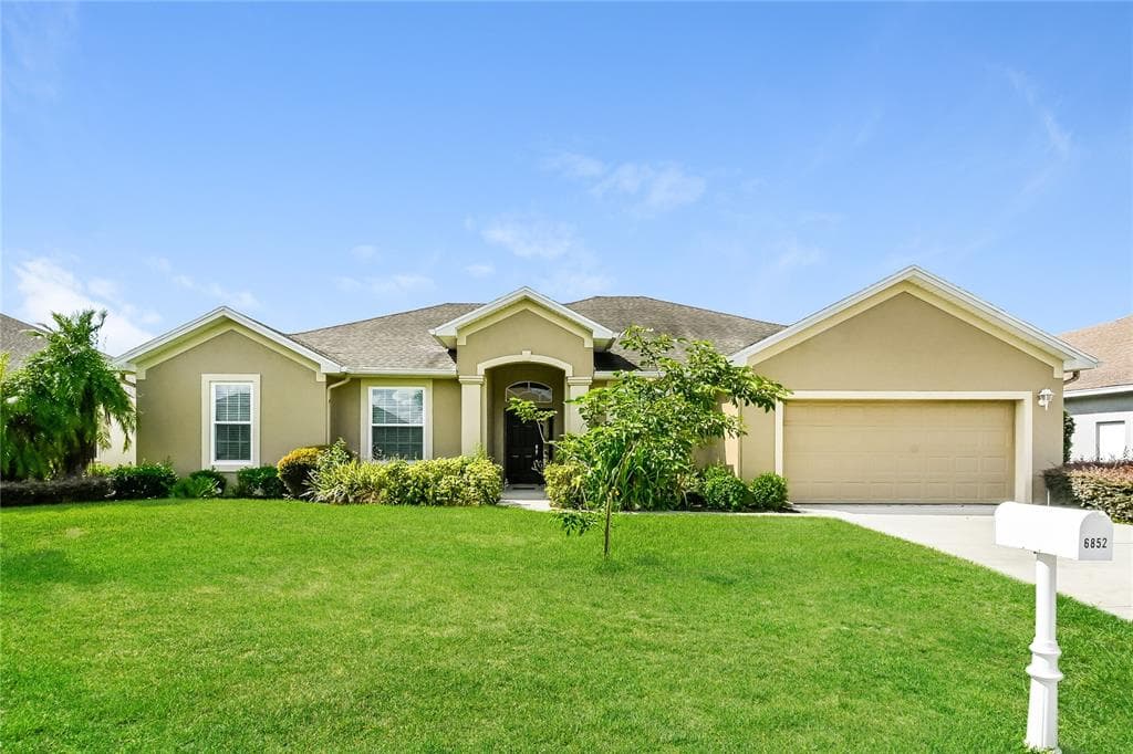 6852 BUSHNELL DRIVE LAKELAND, FL 33813