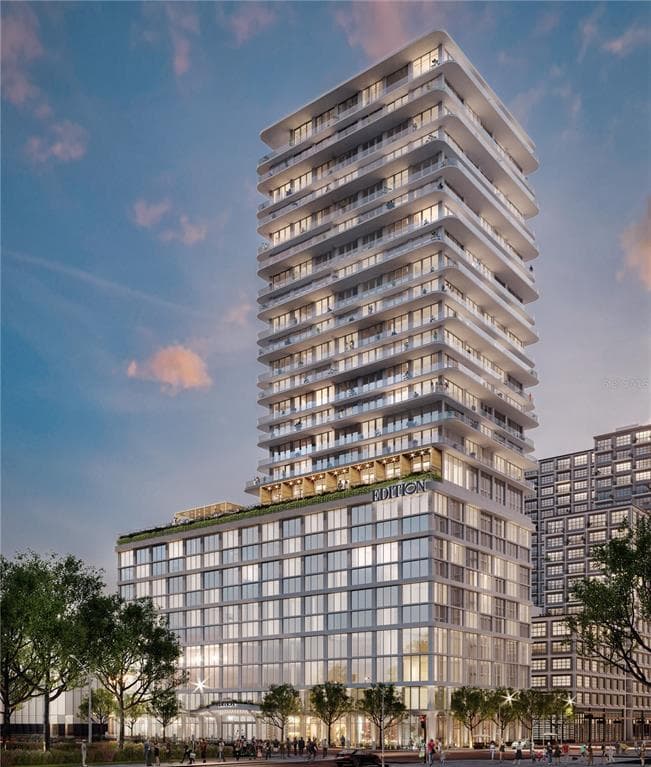 1000 WATER STREET UNIT 1401 TAMPA, FL 33602