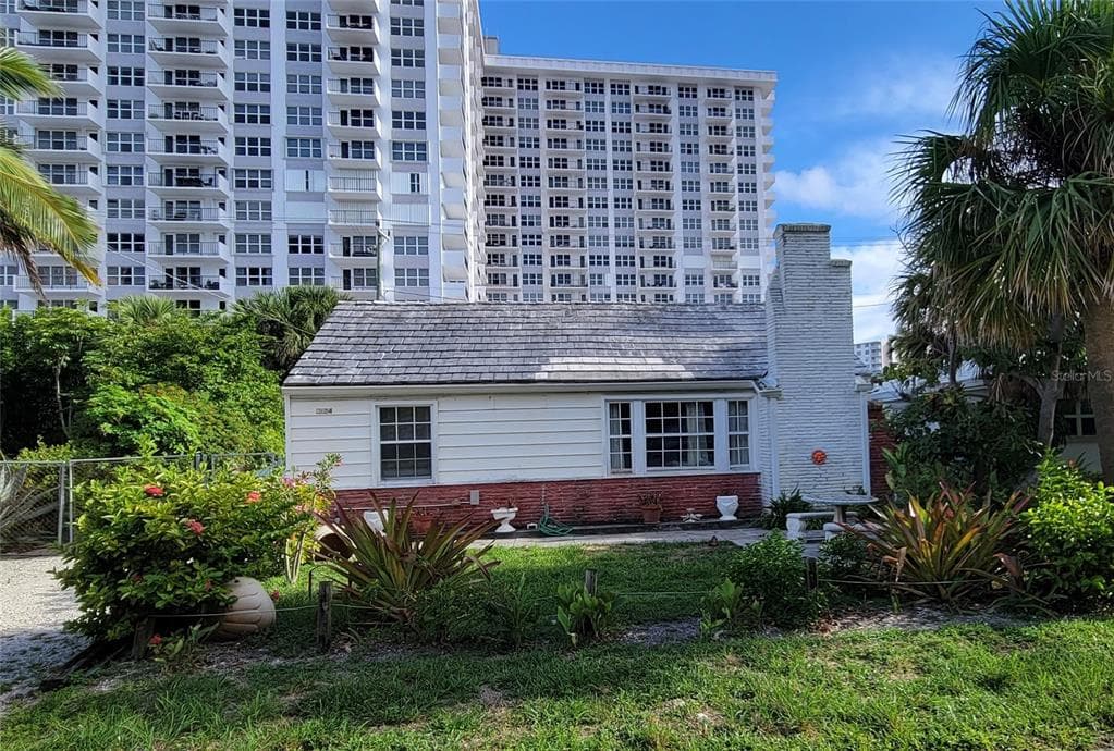 3224 NE 5TH STREET UNIT 1-2