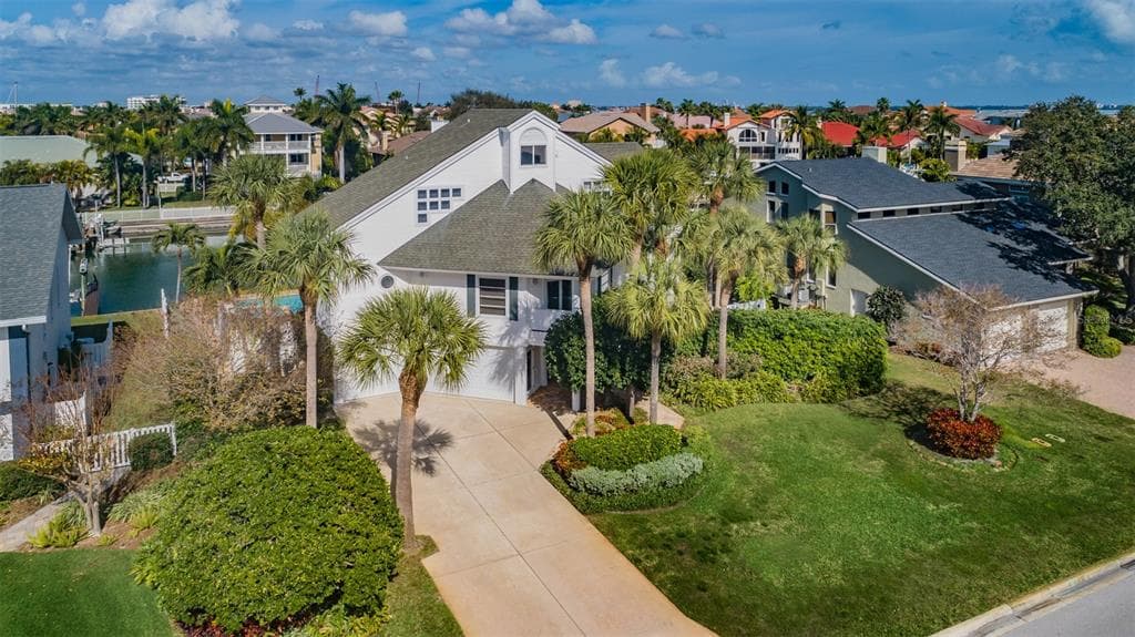 127 8TH STREET E TIERRA VERDE, FL 33715