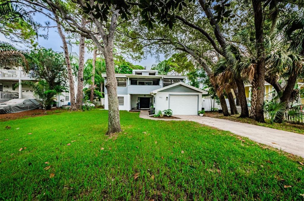 512 WIDEVIEW AVENUE TARPON SPRINGS, FL 34689