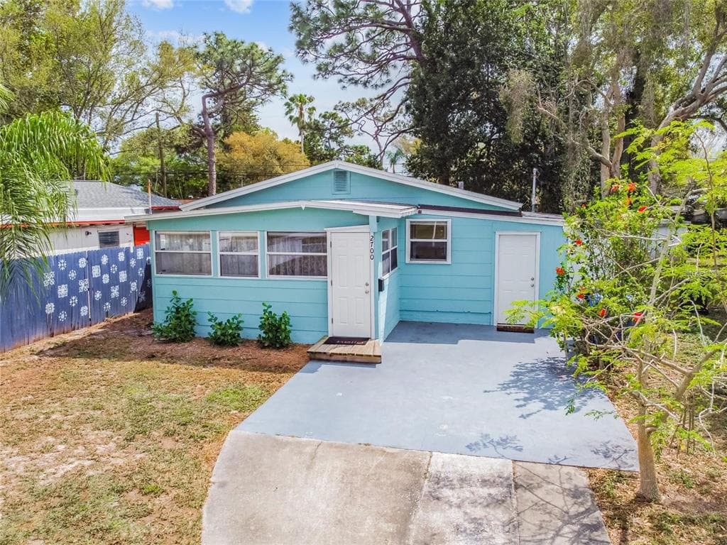 2700 27TH AVENUE N ST PETERSBURG, FL 33713