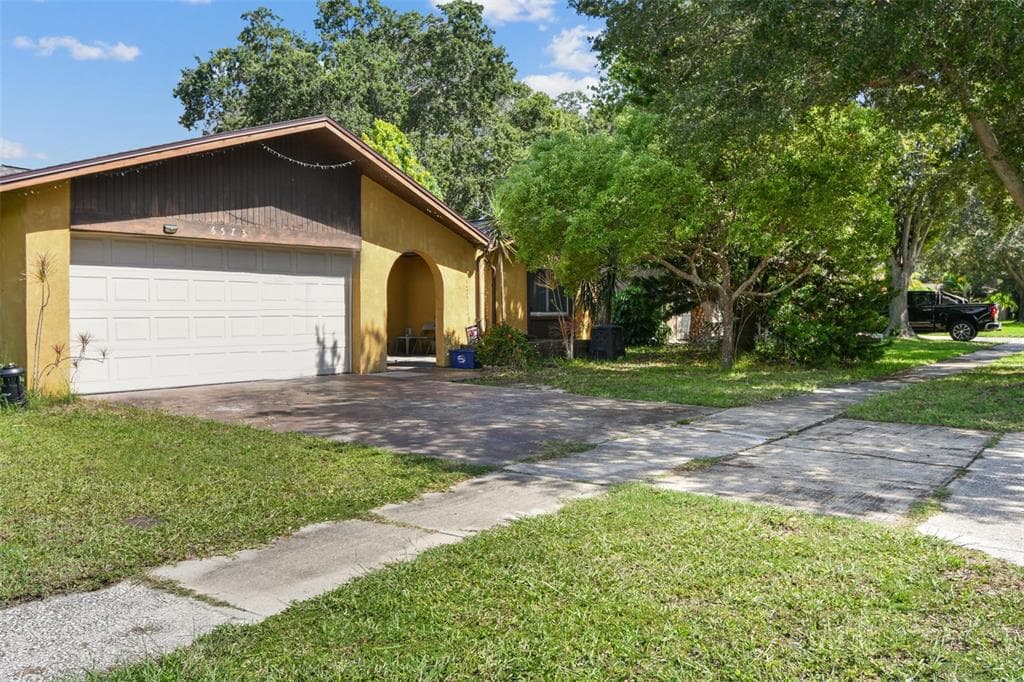 6573 71ST STREET N PINELLAS PARK, FL 33781
