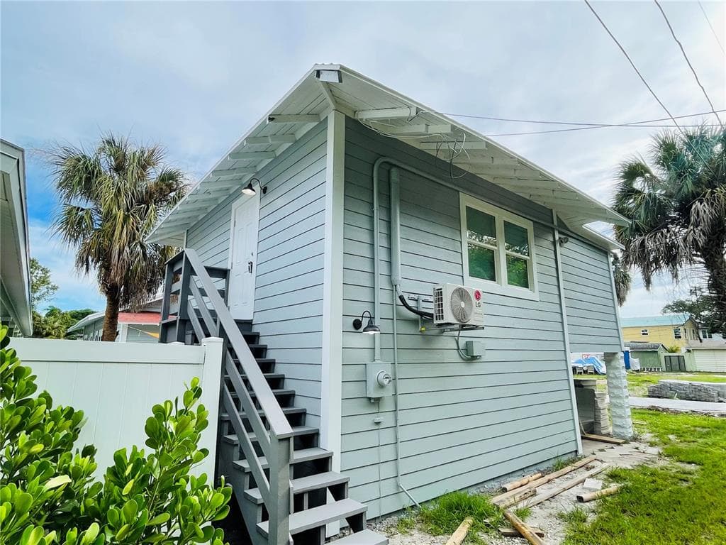 226 20TH AVENUE S UNIT 1/2 ST PETERSBURG, FL 33705