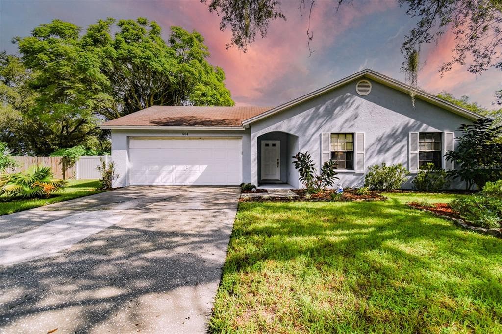 604 CHILT DRIVE BRANDON, FL 33510