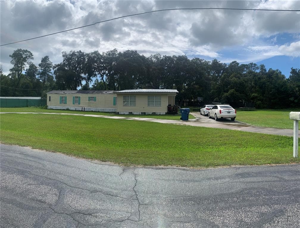 7153 LYKES STREET WEEKI WACHEE, FL 34613