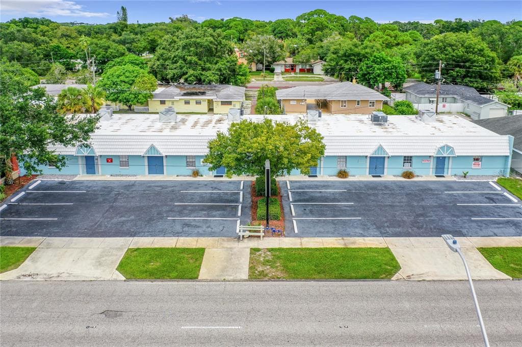 6531 CENTRAL AVENUE ST PETERSBURG, FL 33710