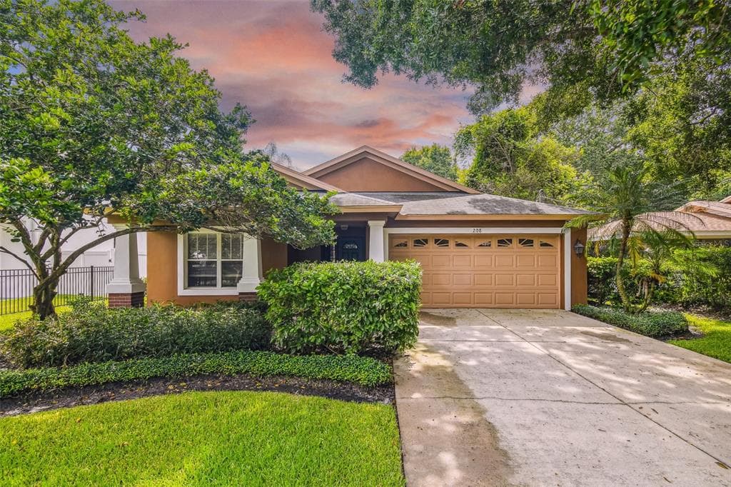 208 S BRADFORD AVENUE TAMPA, FL 33609