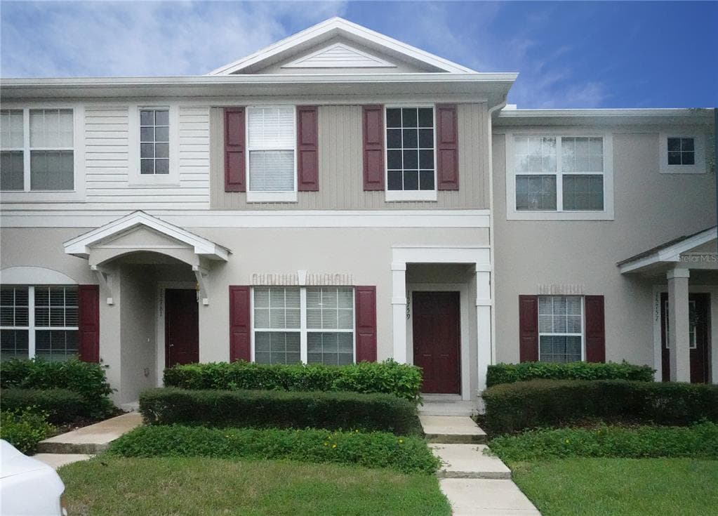 15759 FISHHAWK FALLS DRIVE LITHIA, FL 33547