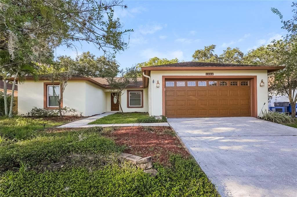 1006 PEACHWOOD DRIVE BRANDON, FL 33510