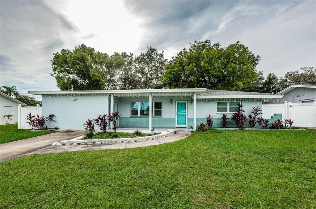 9940 108TH STREET SEMINOLE, FL 33772
