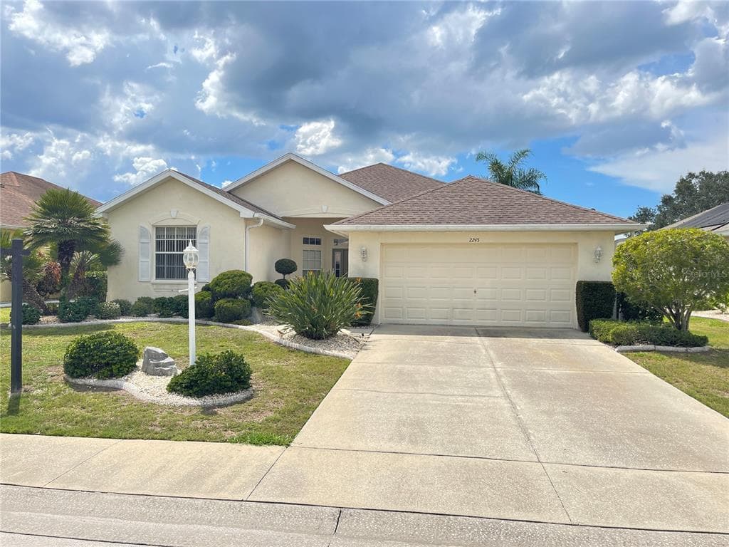 2245 PRESERVATION GREEN COURT SUN CITY CENTER, FL 33573