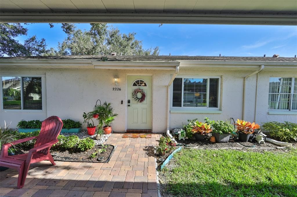 2226 GREENHAVEN DRIVE UNIT 2226 SUN CITY CENTER, FL 33573