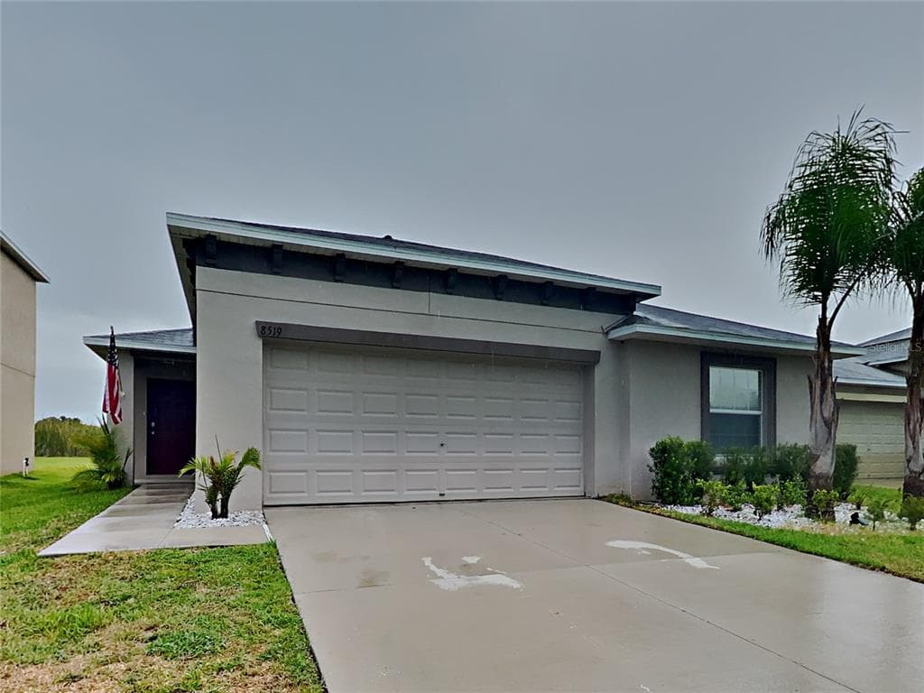 8519 HUNTERS FORK LOOP RUSKIN, FL 33573