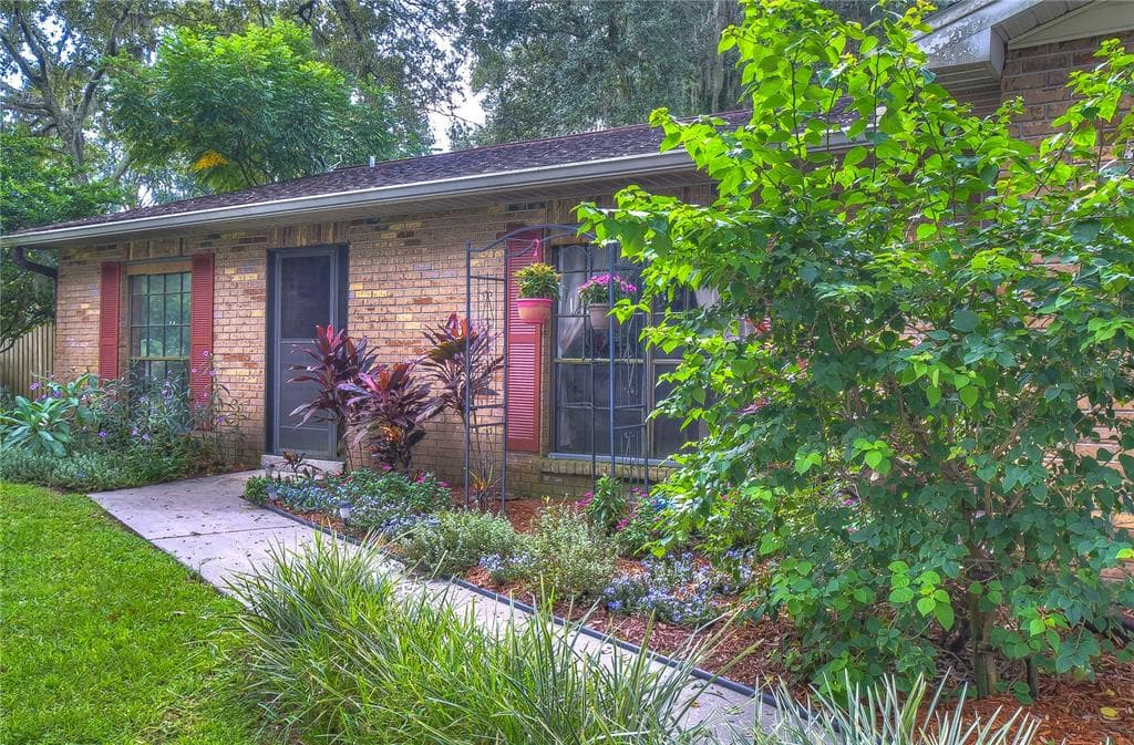 2117 SILOAM SPRINGS DRIVE DOVER, FL 33527