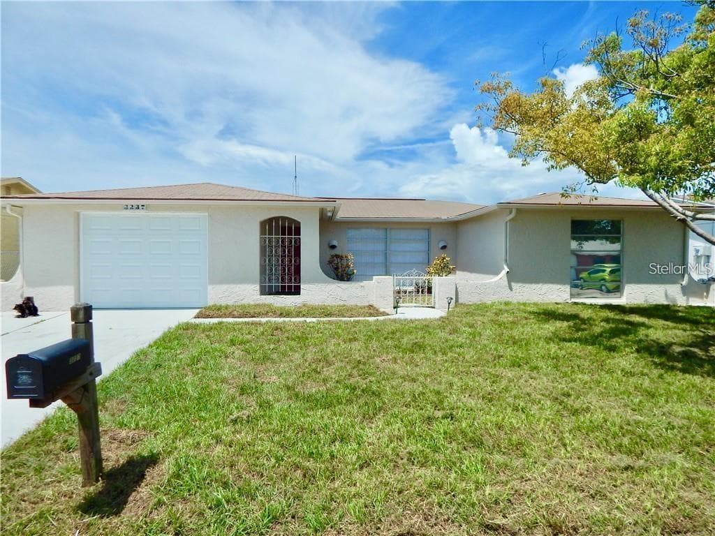 3237 ELKRIDGE DRIVE HOLIDAY, FL 34691