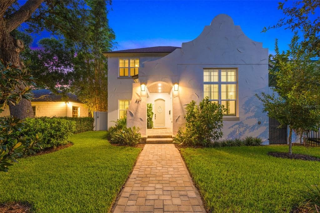 467 29TH AVENUE N ST PETERSBURG, FL 33704
