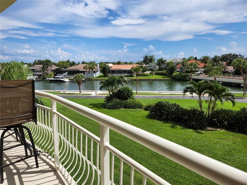 4900 BRITTANY DRIVE S UNIT 308 ST PETERSBURG, FL 33715