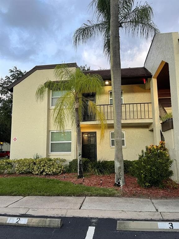 1100 E BAY DRIVE UNIT 7 LARGO, FL 33770