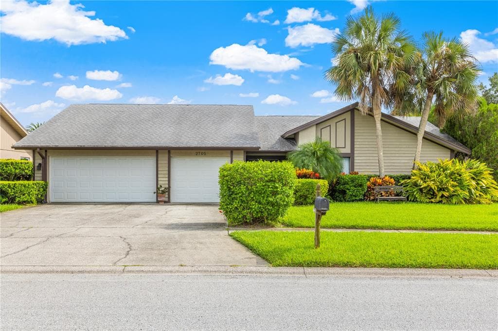 2705 BRATTLE LANE CLEARWATER, FL 33761