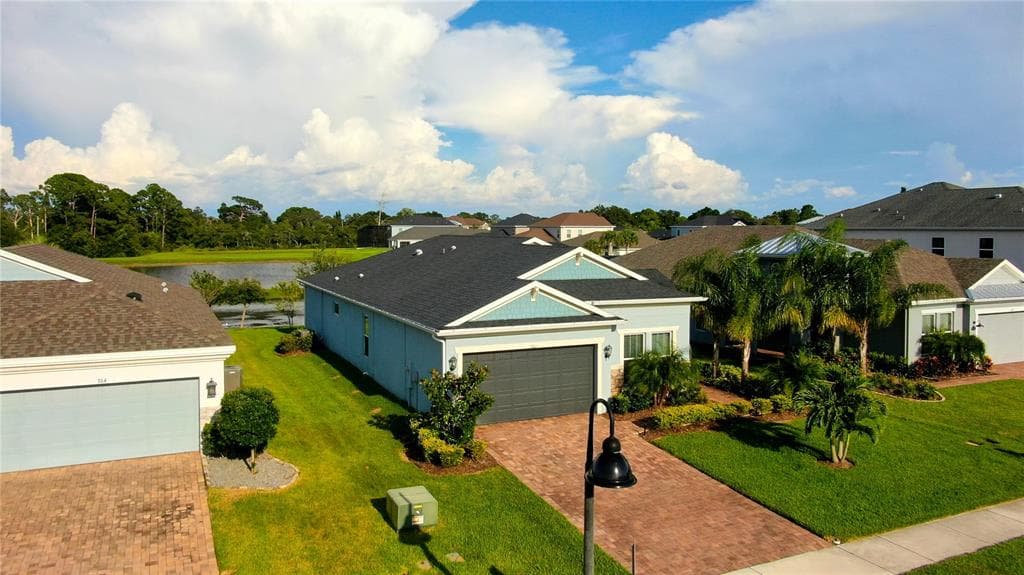 752 W BAYSHORE DRIVE TARPON SPRINGS, FL 34689