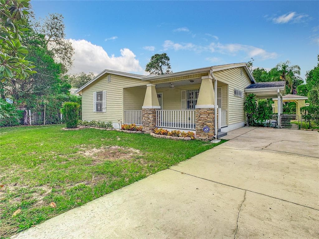 5009 E WHITEWAY DRIVE TAMPA, FL 33617