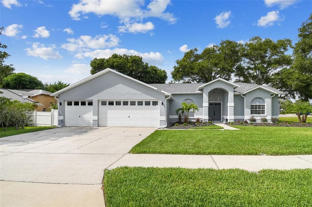 2098 BELLHURST DRIVE DUNEDIN, FL 34698