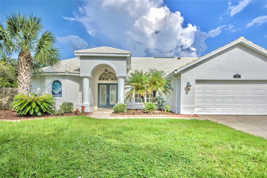 527 MANISHA PLACE TARPON SPRINGS, FL 34688