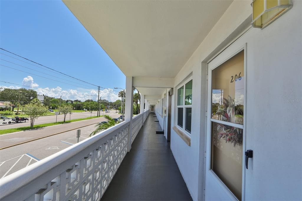 7770 DR MARTIN LUTHER KING JR STREET N UNIT 206 ST PETERSBURG, FL 33702