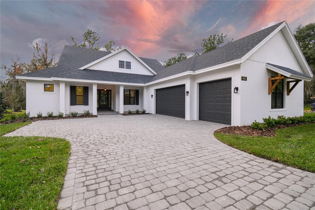 4849 MAJESTIC HILLS LOOP