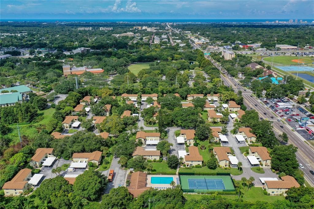 501 E BAY DRIVE UNIT 104 LARGO, FL 33770