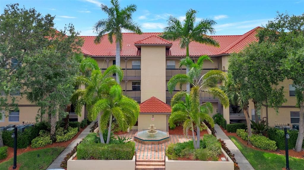 2400 FEATHER SOUND DRIVE UNIT 224 CLEARWATER, FL 33762