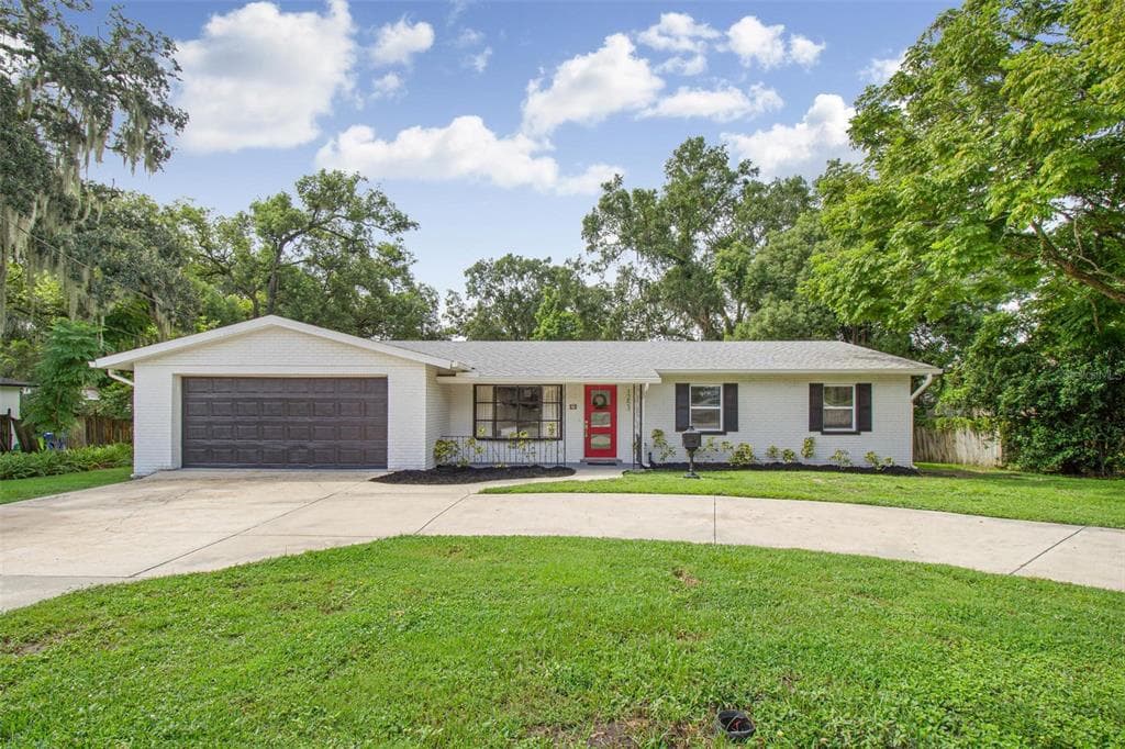 1253 E EDGEWOOD DRIVE LAKELAND, FL 33803