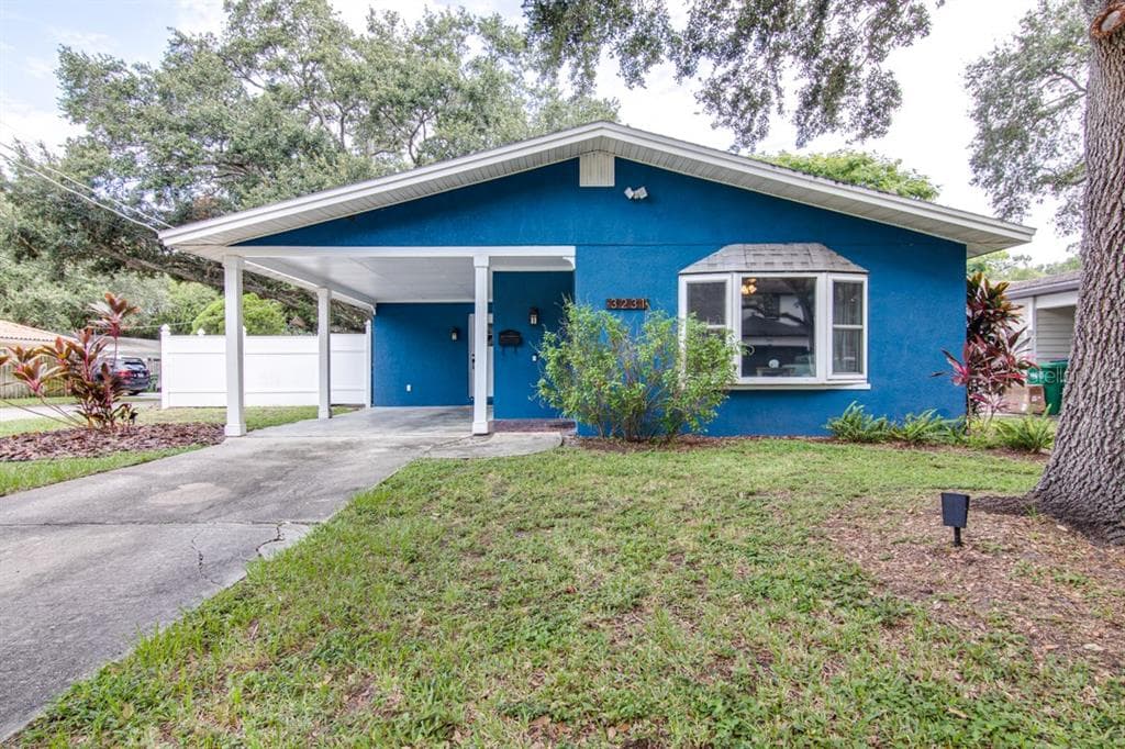 3231 W FIELDER ST.