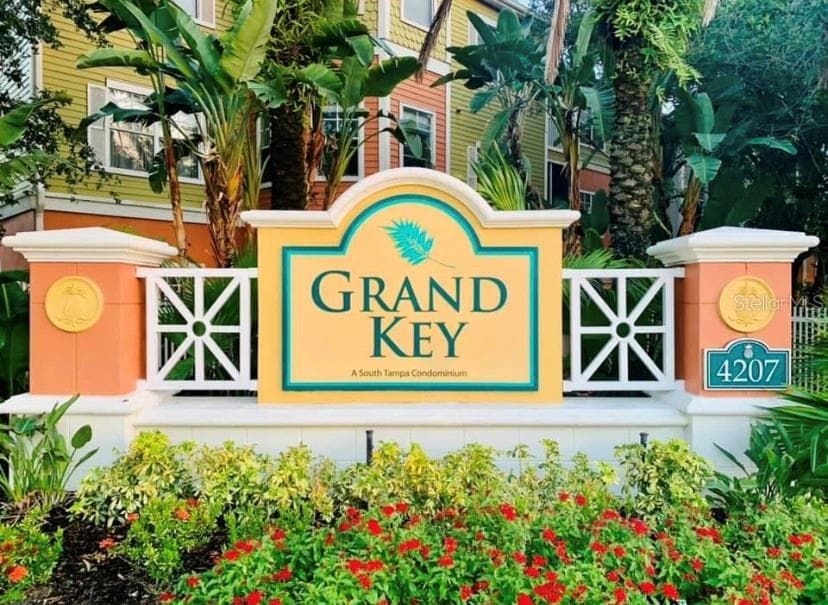 4207 S DALE MABRY HIGHWAY UNIT 2414 TAMPA, FL 33611